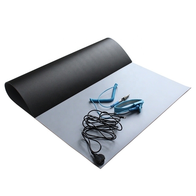 100cm X 90cm Độ bền bề mặt ESD Thảm chống tĩnh điện 10E6 Sàn thích hợp