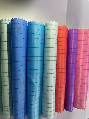 Vải polyester dải lưới 5 mm / 4 mm chống tĩnh điện 98% Polyester + 2% dây tóc dẫn điện