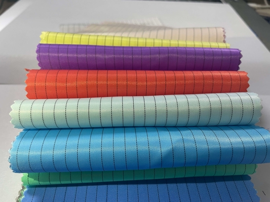 Phòng sạch Chống bụi Lưới 5 mm Vải đồng phục Polyester Chống tĩnh điện ESD Vải chống tĩnh điện cho quần áo bảo hộ lao động